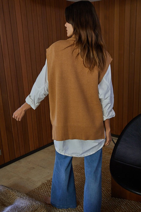 Dazed Mock Neck Vest (camel)