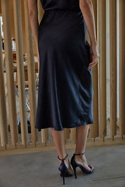 Sleek Statement Midi Skirt - Black