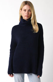 The Abigale Turtleneck Burgundy Dark Navy