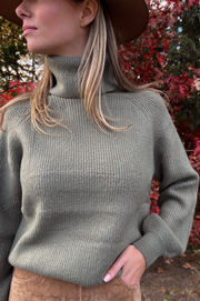 Dayna Turtleneck Sweater - Olive