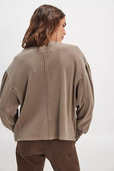 Lapis Cuff Long Sleeve in Fossil Dune
