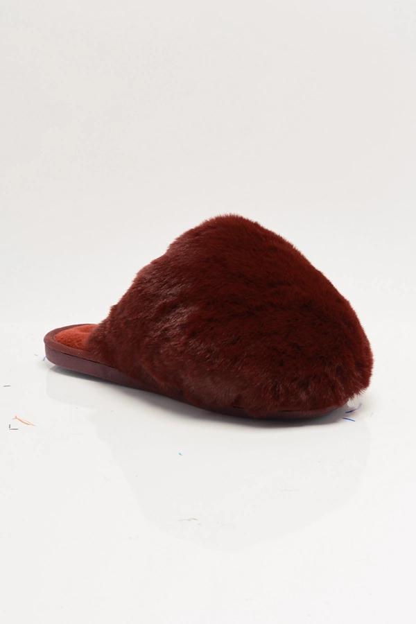 Snowball Slipper in Cabernet Faux Fur