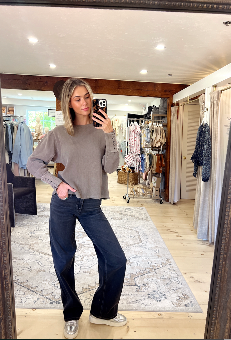Lapis Cuff Long Sleeve in Fossil Dune