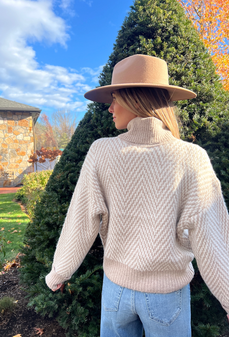 BALKAN FUNNEL NECK SWEATER