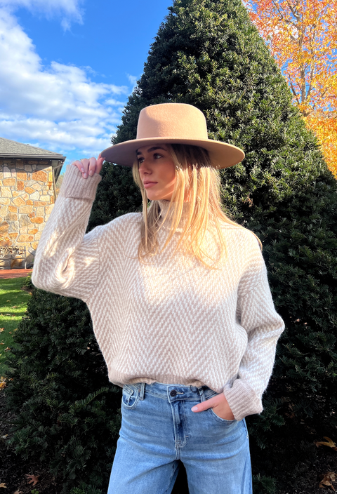 BALKAN FUNNEL NECK SWEATER