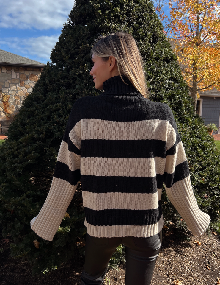 Kaila Oversized Knit Sweater - Black/Khaki