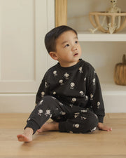 Crossbones Relaxed Fleece Sweatpants