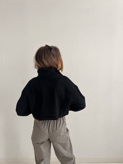Cropped & Cozy Sweatshirt