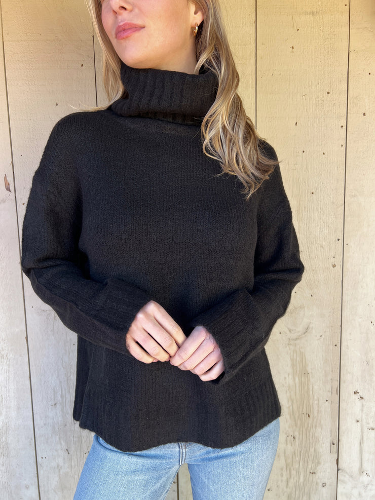 The Abigale Turtleneck Black