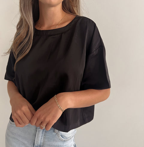 sDress To Impress Short Sleeve Top