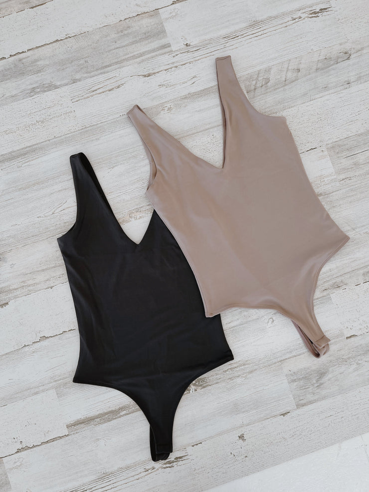 A Staple V Neck Bodysuit - Charcoal