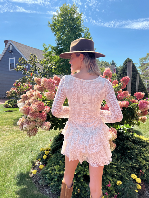 Tabby Lace Mini in Tea
