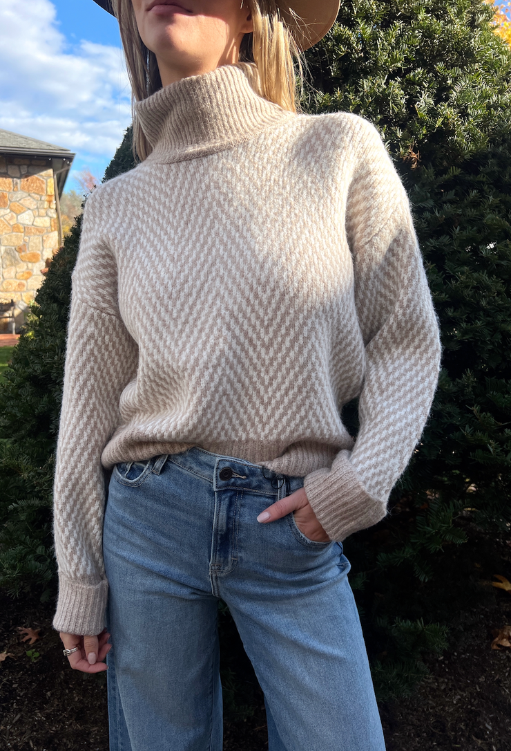 BALKAN FUNNEL NECK SWEATER
