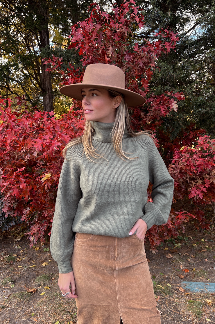 Dayna Turtleneck Sweater - Olive