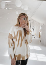 On Mountain Time (taupe)