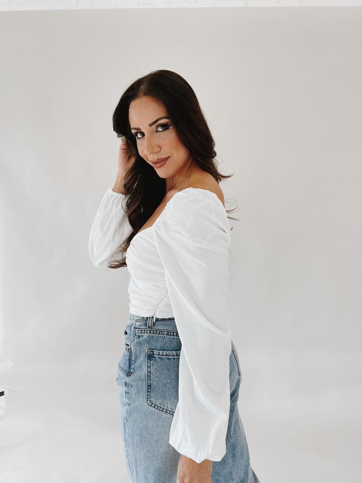 Swipe Right Crop (white)